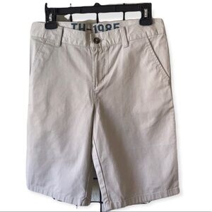 TOMMY HILFIGER Style TH 1985 Bermuda Shorts Big Boys Khaki Size 18 Boy